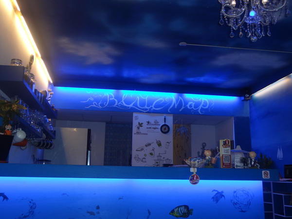 藍色地圖咖啡館：1021001[官本金文愛台灣]第三雷空有地中海風格的藍色地圖咖啡館Bule Map餐點須再加強