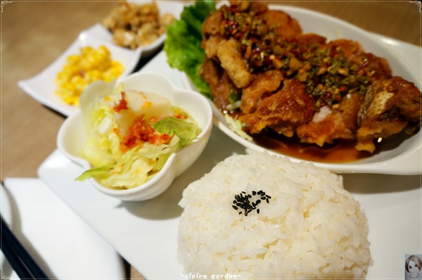 White Coffee 天母店:台北 天母 White Coffe (N訪)~印度拋餅也好滋味呢 White Coffee 天母店:台北 天母 White Coffe (N訪)~印度拋餅也好滋味呢