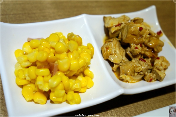 White Coffee 天母店:台北 天母 White Coffe (N訪)~印度拋餅也好滋味呢 White Coffee 天母店:台北 天母 White Coffe (N訪)~印度拋餅也好滋味呢