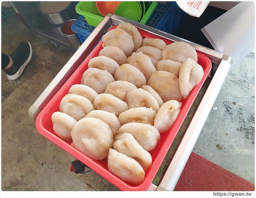 霧峰60年肉圓老店,藏在市場裡的超人氣小吃!