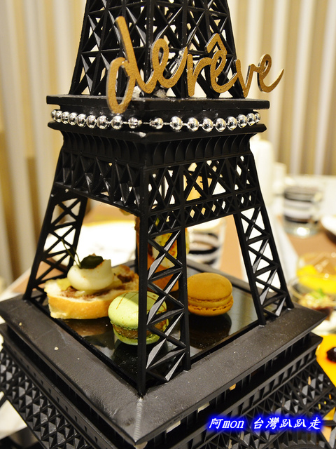 <台中北區>食記:de reve 德爾芙咖啡~氣派奢華精緻的艾菲爾鐵塔英式下午茶