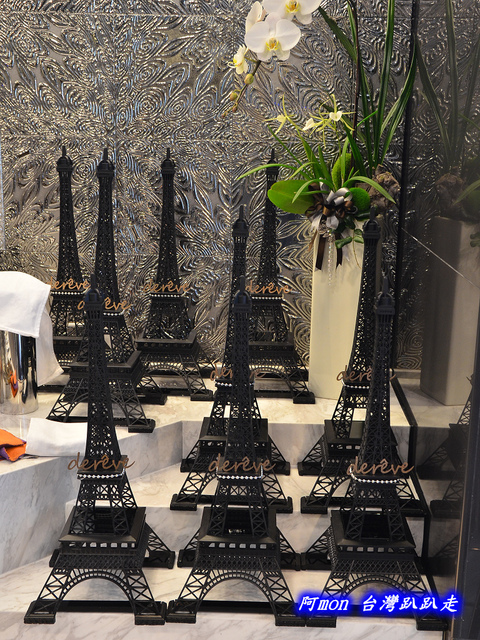 <台中北區>食記:de reve 德爾芙咖啡~氣派奢華精緻的艾菲爾鐵塔英式下午茶