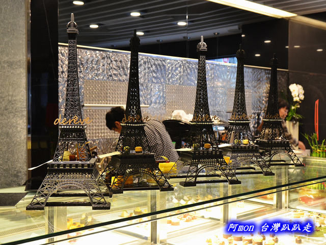 <台中北區>食記:de reve 德爾芙咖啡~氣派奢華精緻的艾菲爾鐵塔英式下午茶