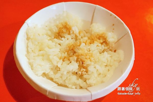 台灣古早味甕窯雞(礁溪總店)：礁溪爆漿【甕窯雞】和【火山爆發雞】評筆