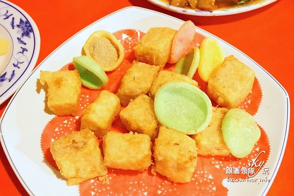 台灣古早味甕窯雞(礁溪總店)：礁溪爆漿【甕窯雞】和【火山爆發雞】評筆