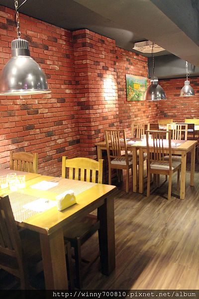 饕客Foodies:台北/內湖 內湖科學園區內,中西合併,紅磚復古混搭現代風挑高餐廳!【Foodies饕客創意台菜】捷運港墘站 饕客Foodies:台北/內湖 內湖科學園區內,中西合併,紅磚復古混搭現代風挑高餐廳!【Foodies饕客創意台菜】捷運港墘站