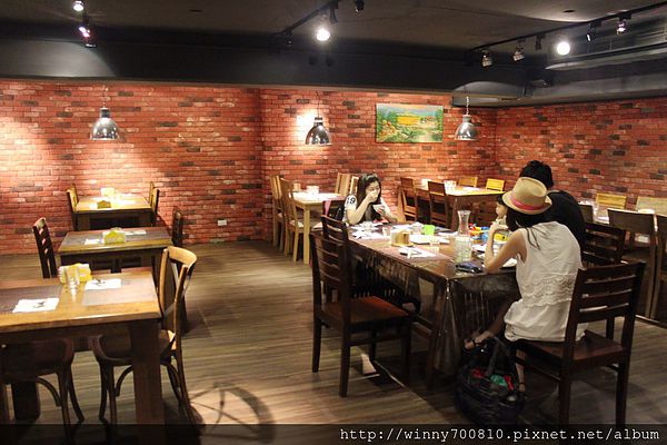 饕客Foodies:台北/內湖 內湖科學園區內,中西合併,紅磚復古混搭現代風挑高餐廳!【Foodies饕客創意台菜】捷運港墘站 饕客Foodies:台北/內湖 內湖科學園區內,中西合併,紅磚復古混搭現代風挑高餐廳!【Foodies饕客創意台菜】捷運港墘站