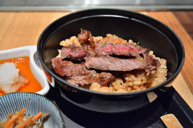 台北信義區 八兵衛午間套餐:上等博多串燒飯.澳洲和牛炭燒牛排,捷運市政府站新光三越A4日式料理餐廳 TPE_1288.jpg