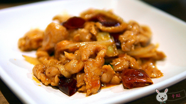 Lacuz 新泰食餐廳(台大公館店):【食記】《Lacuz 新泰食餐廳》泰式單點吃到飽 Lacuz 新泰食餐廳(台大公館店):【食記】《Lacuz 新泰食餐廳》泰式單點吃到飽