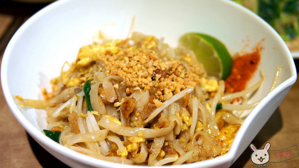 Lacuz 新泰食餐廳(台大公館店):【食記】《Lacuz 新泰食餐廳》泰式單點吃到飽 Lacuz 新泰食餐廳(台大公館店):【食記】《Lacuz 新泰食餐廳》泰式單點吃到飽