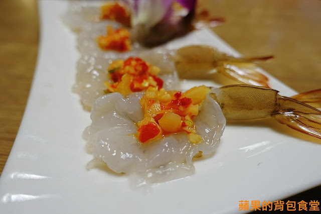 [食記] 台北大安-Lacuz 泰食-樂 哭泣的老虎牛肉與蒜香完美結合 鮮蝦粉絲煲絲絲入味 依人數出餐道道經典 台北美食