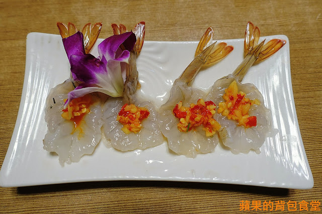 [食記] 台北大安-Lacuz 泰食-樂 哭泣的老虎牛肉與蒜香完美結合 鮮蝦粉絲煲絲絲入味 依人數出餐道道經典 台北美食