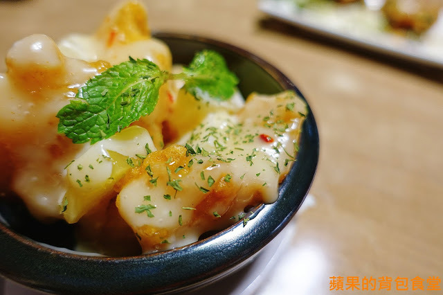 [食記] 台北大安-Lacuz 泰食-樂 哭泣的老虎牛肉與蒜香完美結合 鮮蝦粉絲煲絲絲入味 依人數出餐道道經典 台北美食