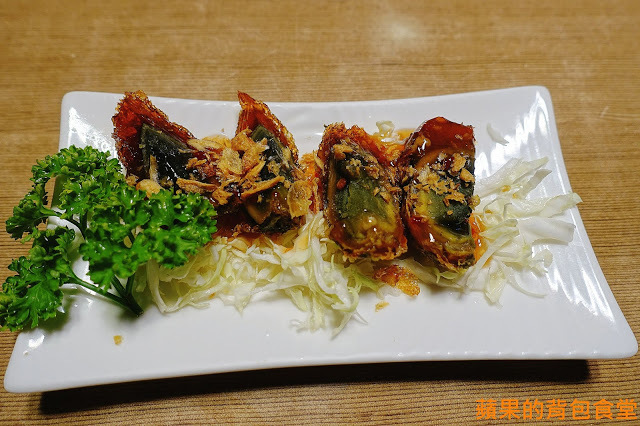 [食記] 台北大安-Lacuz 泰食-樂 哭泣的老虎牛肉與蒜香完美結合 鮮蝦粉絲煲絲絲入味 依人數出餐道道經典 台北美食