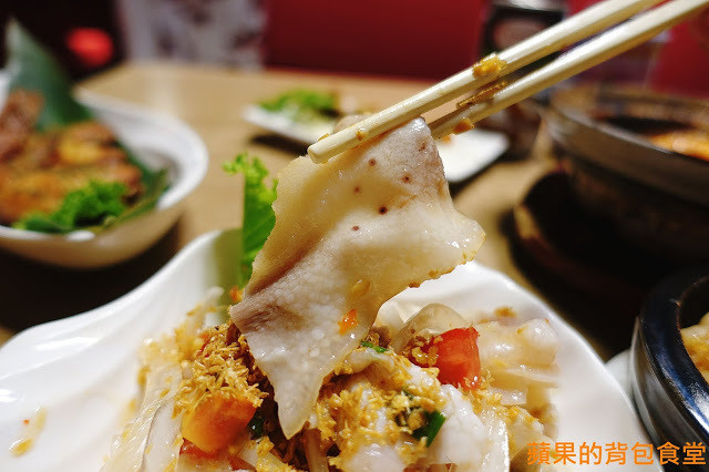 [食記] 台北大安-Lacuz 泰食-樂 哭泣的老虎牛肉與蒜香完美結合 鮮蝦粉絲煲絲絲入味 依人數出餐道道經典 台北美食