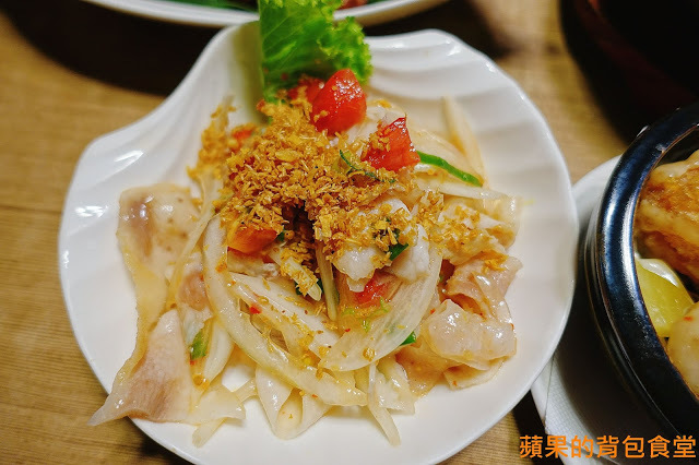 [食記] 台北大安-Lacuz 泰食-樂 哭泣的老虎牛肉與蒜香完美結合 鮮蝦粉絲煲絲絲入味 依人數出餐道道經典 台北美食