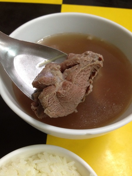 吳家牛肉湯：[台南]不用早起排隊也可以喝到美味的牛肉湯