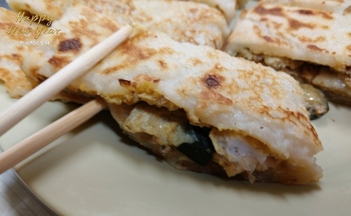 阿公阿婆蛋餅 ︳早起的動力-台南巷弄裡的手作厚蛋餅 招牌瓜仔肉蛋餅 點一份就超有飽足感