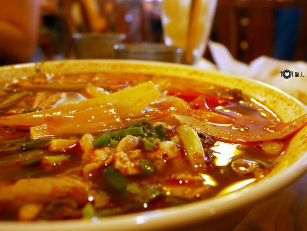 新北．三芝 ║ 越南小棧 ║ 道地開胃南洋美食，大推海鮮酸辣河粉