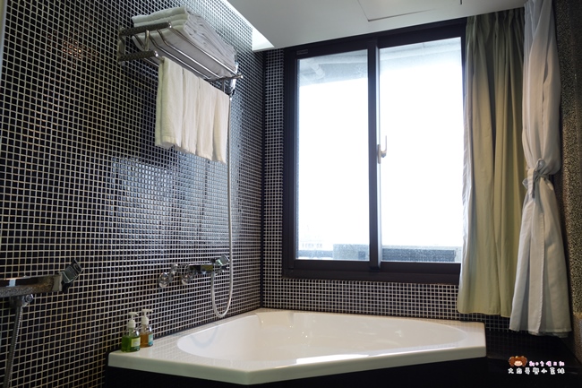 麗翔酒店連鎖花蓮館 杜樂麗四人房 花蓮市住宿 景觀飯店 近東大門夜市 (11).JPG