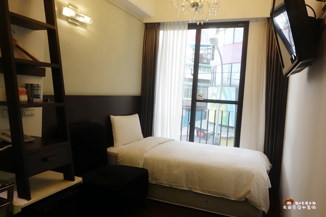 艾菲爾單人房 (4).JPG