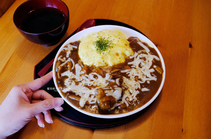 台中東區│茶寮侘助-東區老屋日式咖哩和抹茶甜點，預約制 - 藍色起士的美食主義