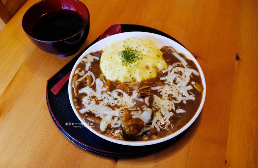 台中東區│茶寮侘助-東區老屋日式咖哩和抹茶甜點，預約制 - 藍色起士的美食主義