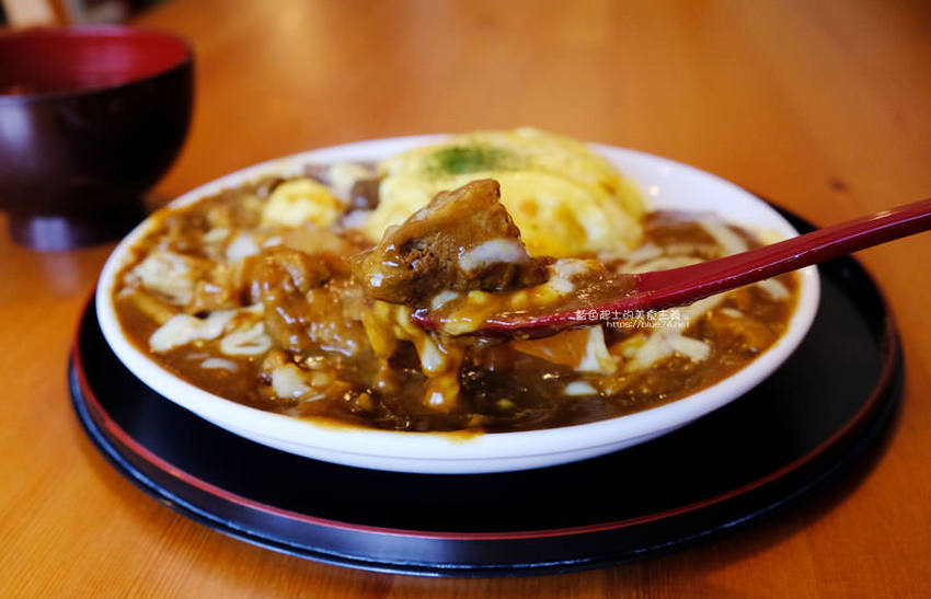 台中東區│茶寮侘助-東區老屋日式咖哩和抹茶甜點，預約制 - 藍色起士的美食主義