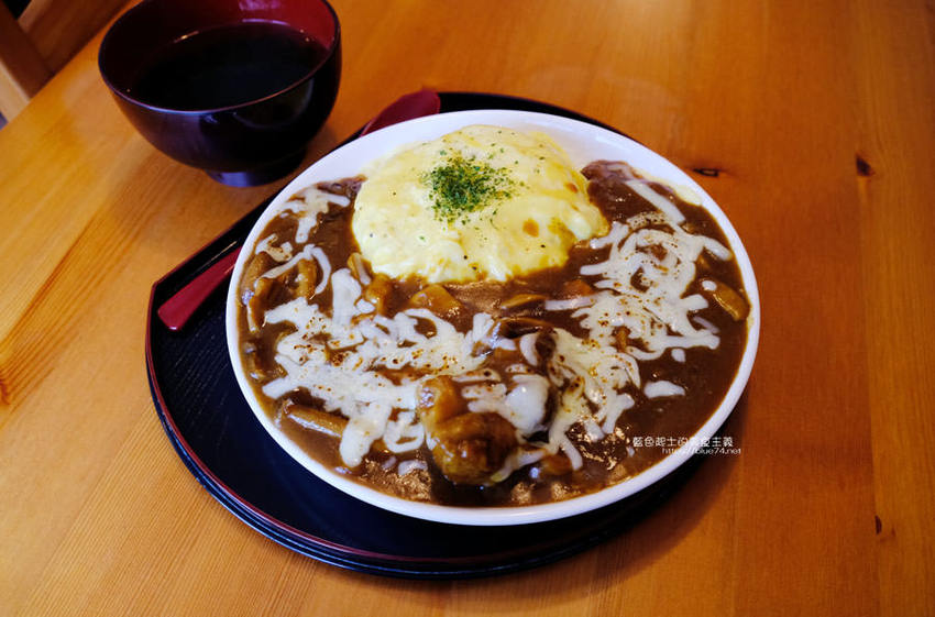 台中東區│茶寮侘助-東區老屋日式咖哩和抹茶甜點，預約制 - 藍色起士的美食主義