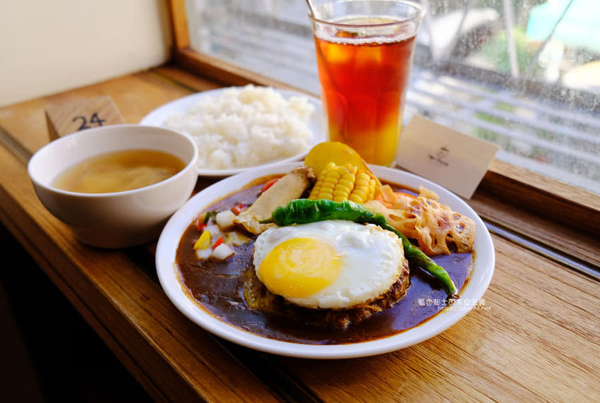 台中東區│茶寮侘助-東區老屋日式咖哩和抹茶甜點，預約制 - 藍色起士的美食主義