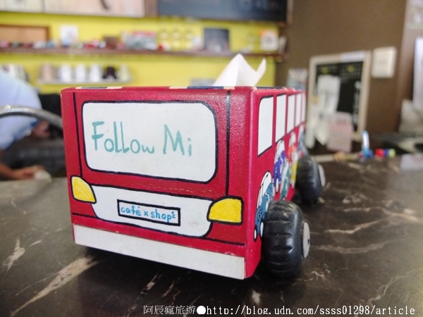 Follow Mi:【美食特搜。高雄新興區】Follow Mi 早午餐咖啡店。南海街上的英式特色店 Mini Cooper竟然停進店裡了!? Follow Mi:【美食特搜。高雄新興區】Follow Mi 早午餐咖啡店。南海街上的英式特色店 Mini Cooper竟然停進店裡了!?