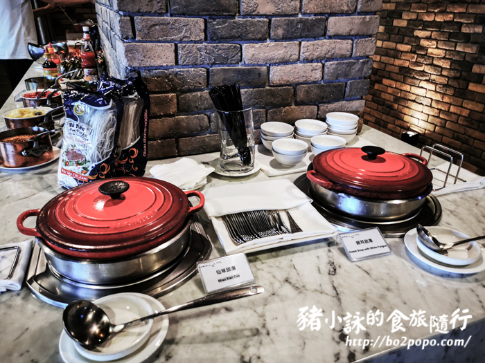 高雄。新興》etage 15平日半自助午餐沙拉吃到飽+高空景觀