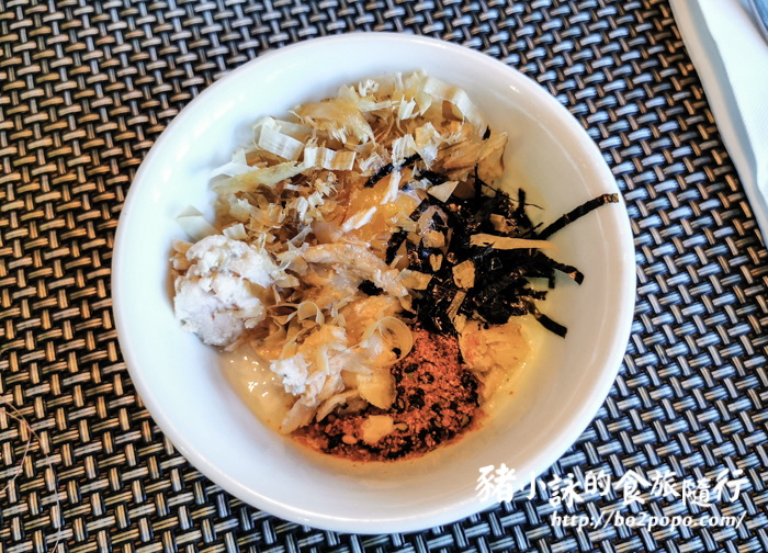 高雄。新興》etage 15平日半自助午餐沙拉吃到飽+高空景觀