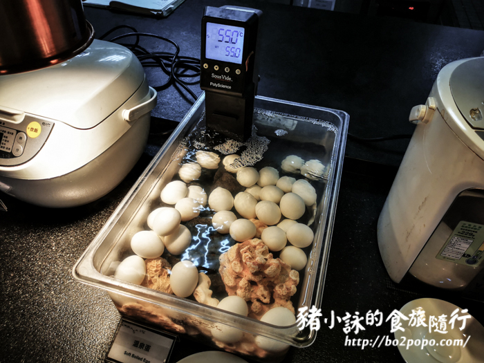 高雄。新興》etage 15平日半自助午餐沙拉吃到飽+高空景觀