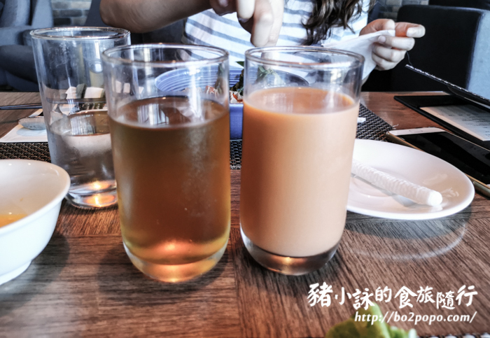 高雄。新興》etage 15平日半自助午餐沙拉吃到飽+高空景觀