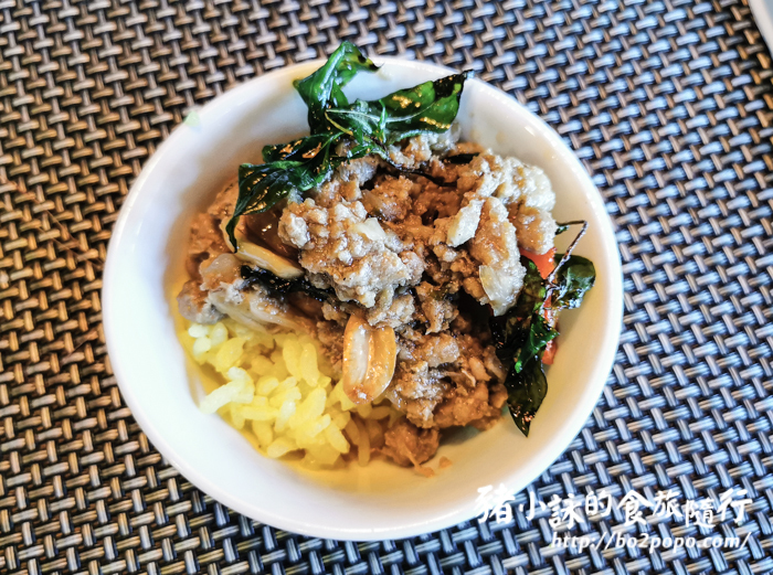 高雄。新興》etage 15平日半自助午餐沙拉吃到飽+高空景觀