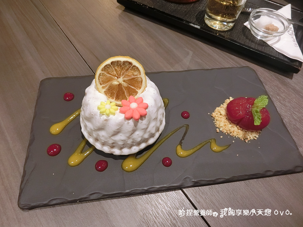 【台北東區美食】《咖啡瑪榭-忠孝店》夢幻甜點融化所有少女心，享受極致風味的法義料理。燉飯、義大利麵、沙拉、甜點、咖啡、茶飲