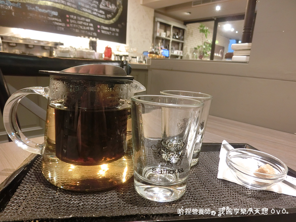 【台北東區美食】《咖啡瑪榭-忠孝店》夢幻甜點融化所有少女心，享受極致風味的法義料理。燉飯、義大利麵、沙拉、甜點、咖啡、茶飲