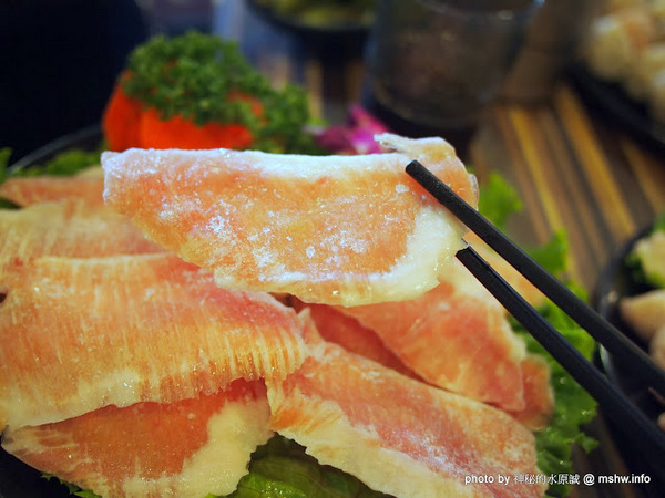 勾勾鍋 鴛鴦火鍋：【食記】台南go go hot pot 勾勾鍋鴛鴦火鍋@中西區 : 食材新鮮份量實在,CP值還頗高呢!