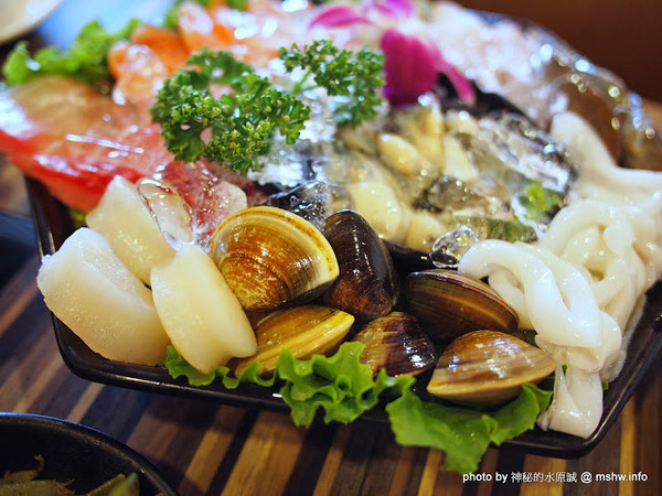 勾勾鍋 鴛鴦火鍋：【食記】台南go go hot pot 勾勾鍋鴛鴦火鍋@中西區 : 食材新鮮份量實在,CP值還頗高呢!