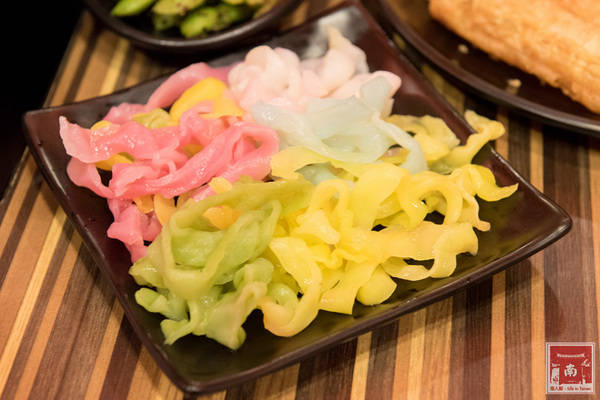 勾勾鍋 鴛鴦火鍋:【台南美食】食材新鮮又澎湃|湯頭美味|白飯、冰淇淋和鍋底免費吃~勾勾鍋鴛鴦火鍋