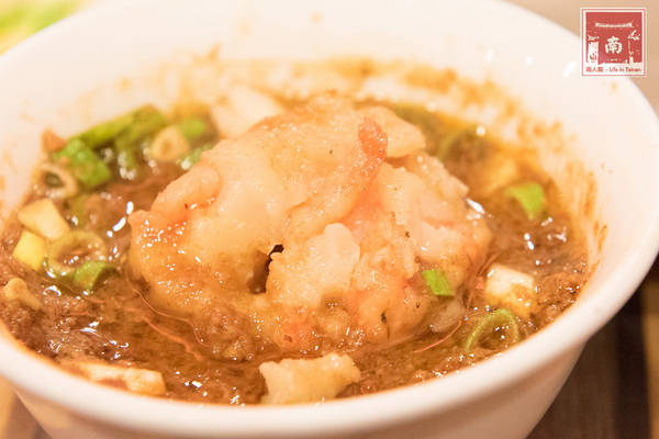 勾勾鍋 鴛鴦火鍋:【台南美食】食材新鮮又澎湃|湯頭美味|白飯、冰淇淋和鍋底免費吃~勾勾鍋鴛鴦火鍋