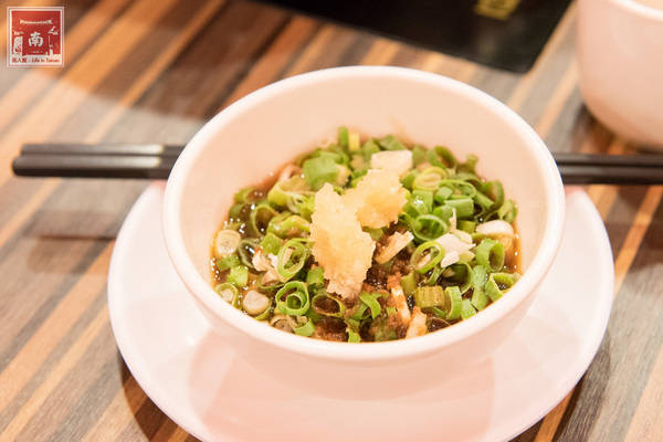 勾勾鍋 鴛鴦火鍋:【台南美食】食材新鮮又澎湃|湯頭美味|白飯、冰淇淋和鍋底免費吃~勾勾鍋鴛鴦火鍋