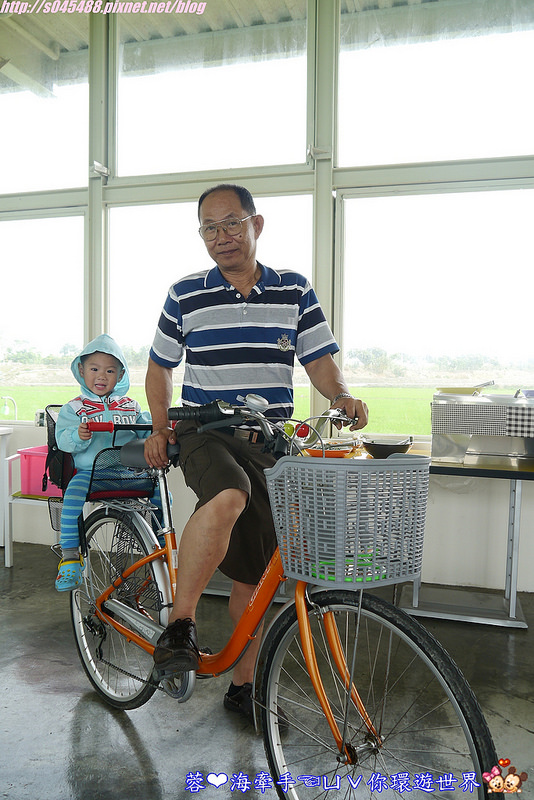 【宿▍宜蘭】天空島上的小木屋ღ宜蘭出現像國外的彩色屋~拍不停，相機拍到沒電手機拿出來也要拍