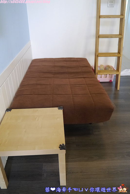 【宿▍宜蘭】天空島上的小木屋ღ宜蘭出現像國外的彩色屋~拍不停，相機拍到沒電手機拿出來也要拍