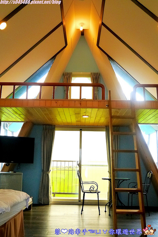 【宿▍宜蘭】天空島上的小木屋ღ宜蘭出現像國外的彩色屋~拍不停，相機拍到沒電手機拿出來也要拍