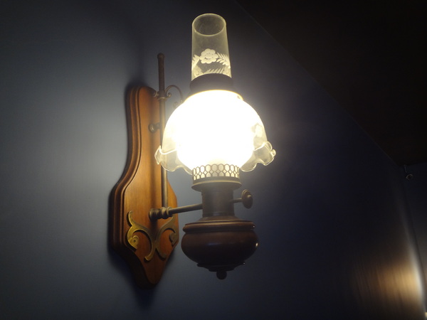 多那之咖啡(斗六旗艦店)：1021008[官本金文愛台灣]孔雀藍系多那之咖啡蛋糕烘焙斗六旗艦店好吃泡芙大的像酥皮濃湯貴族享受平價消費