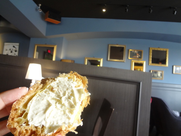 多那之咖啡(斗六旗艦店)：1021008[官本金文愛台灣]孔雀藍系多那之咖啡蛋糕烘焙斗六旗艦店好吃泡芙大的像酥皮濃湯貴族享受平價消費