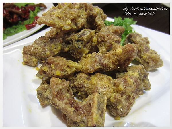 『呷』「北市信義區」☆李雪辣嬌 川味廚房☆ 回味無窮的炸肥腸