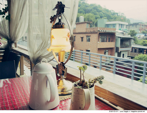 街角28:【台北 Taipei】平溪咖啡街角28 離火車最近的距離品嚐咖啡 Pinxi 街角28:【台北 Taipei】平溪咖啡街角28 離火車最近的距離品嚐咖啡 Pinxi